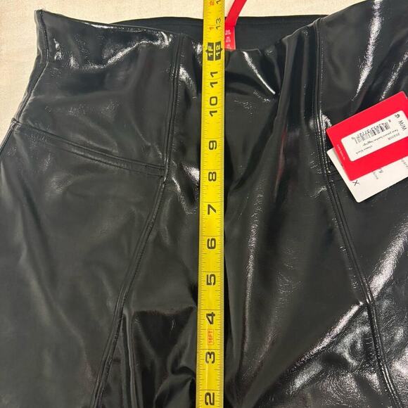 Spanx Faux Patent Leather Medium Leggings Classic - Black 20301R - Picture 7 of 9